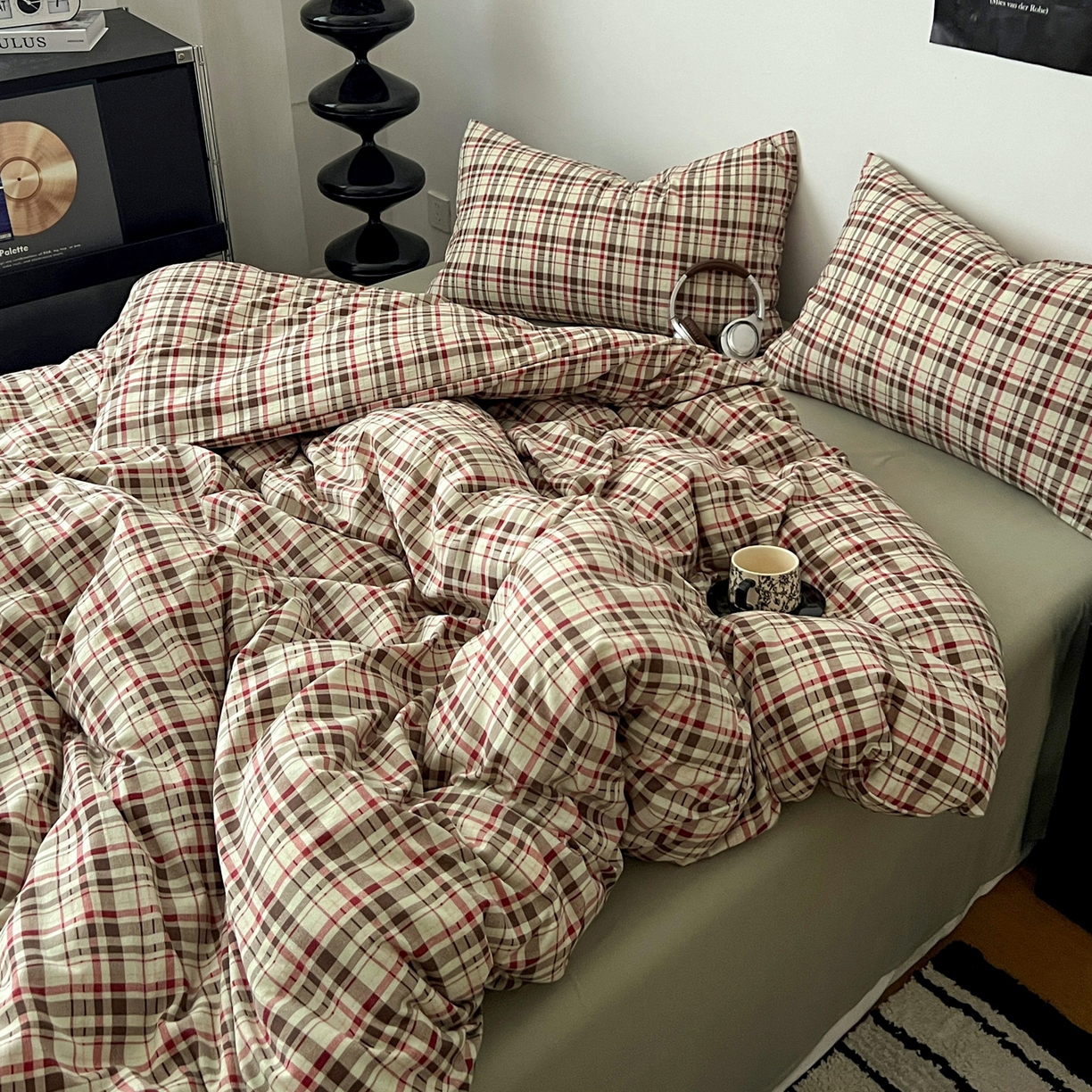 91家纺网 家纺一手货源 找家纺 你好美丽 2026新款130克高克重格调简麻水洗四件套（暗合） 格调红大格