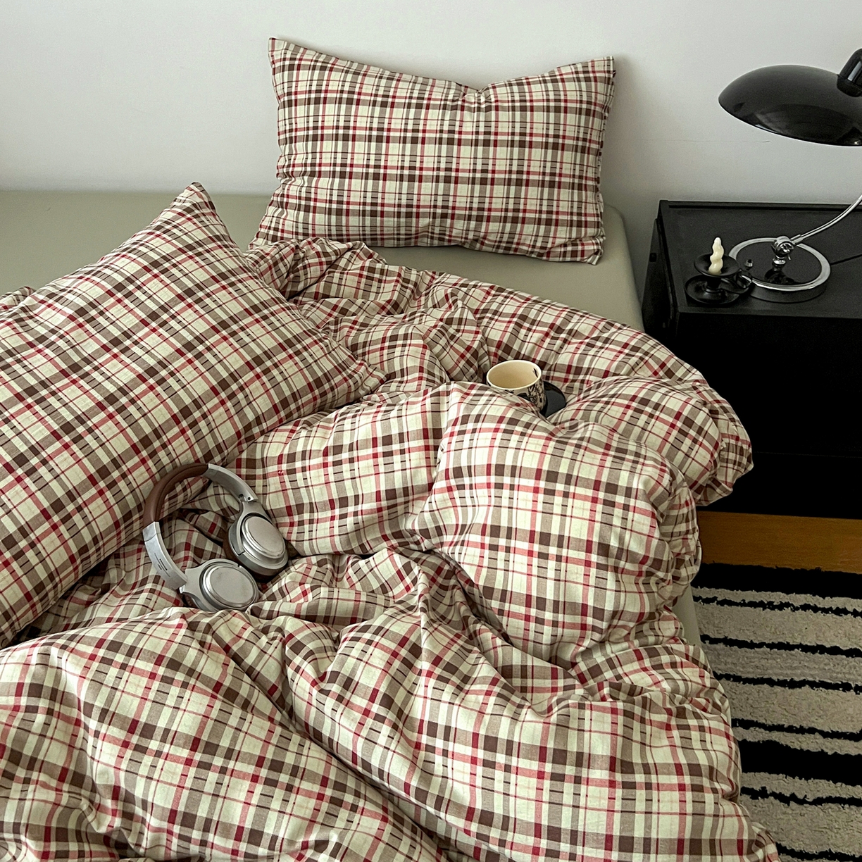 91家纺网 家纺一手货源 找家纺 你好美丽 2026新款130克高克重格调简麻水洗四件套（暗合） 格调红大格