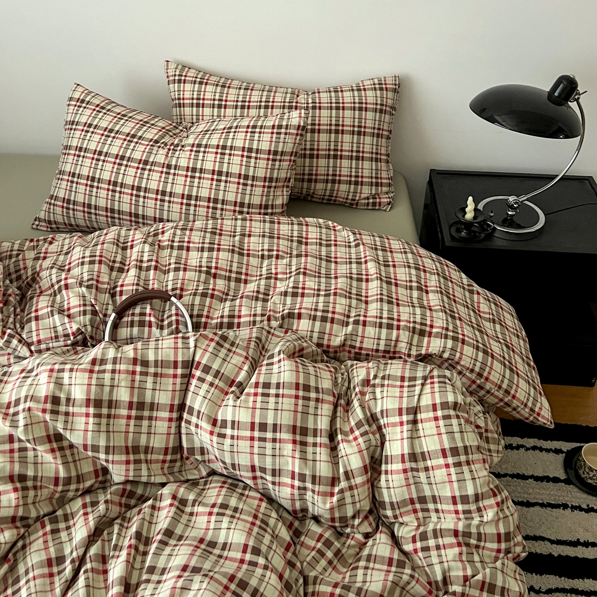 91家纺网 家纺一手货源 找家纺 你好美丽 2026新款130克高克重格调简麻水洗四件套（暗合） 格调红大格