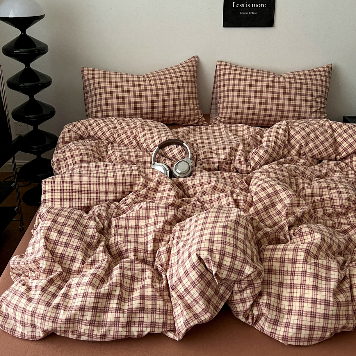 91家纺网 家纺一手货源 找家纺 你好美丽 2026新款130克高克重格调简麻水洗四件套（暗合） 格调红小格