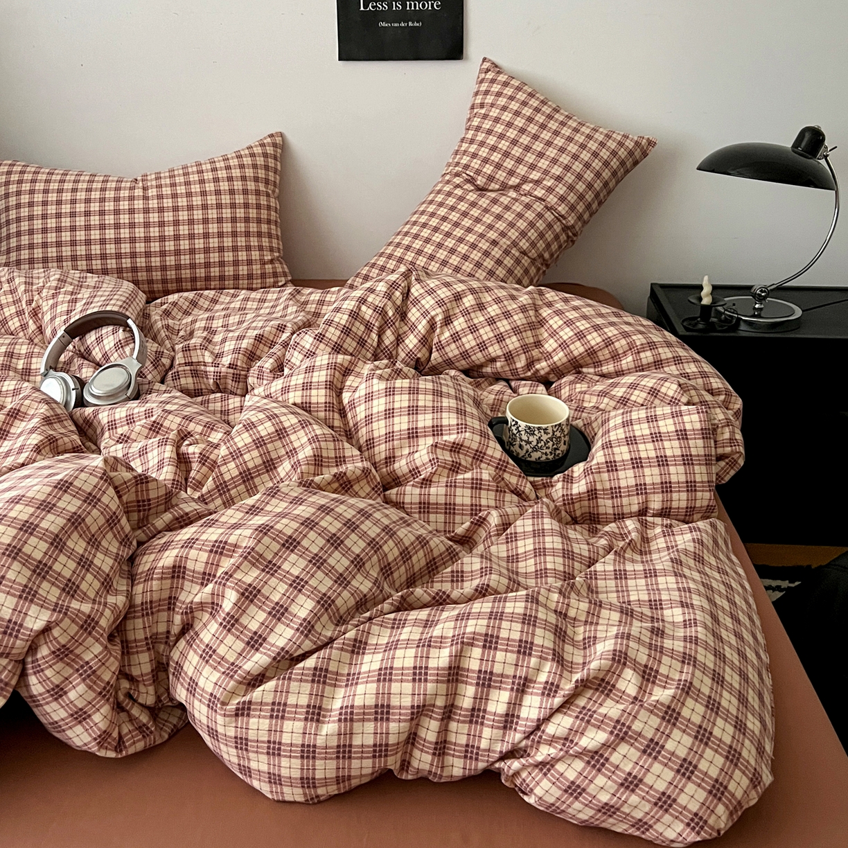 91家纺网 家纺一手货源 找家纺 你好美丽 2026新款130克高克重格调简麻水洗四件套（暗合） 格调红小格