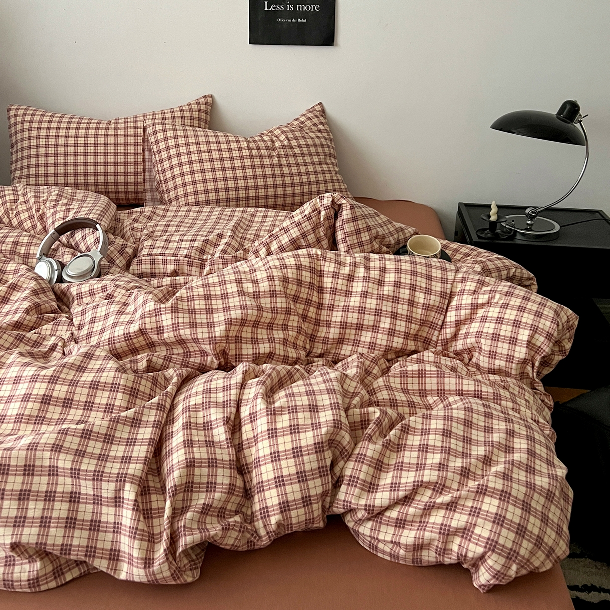 91家纺网 家纺一手货源 找家纺 你好美丽 2026新款130克高克重格调简麻水洗四件套（暗合） 格调红小格