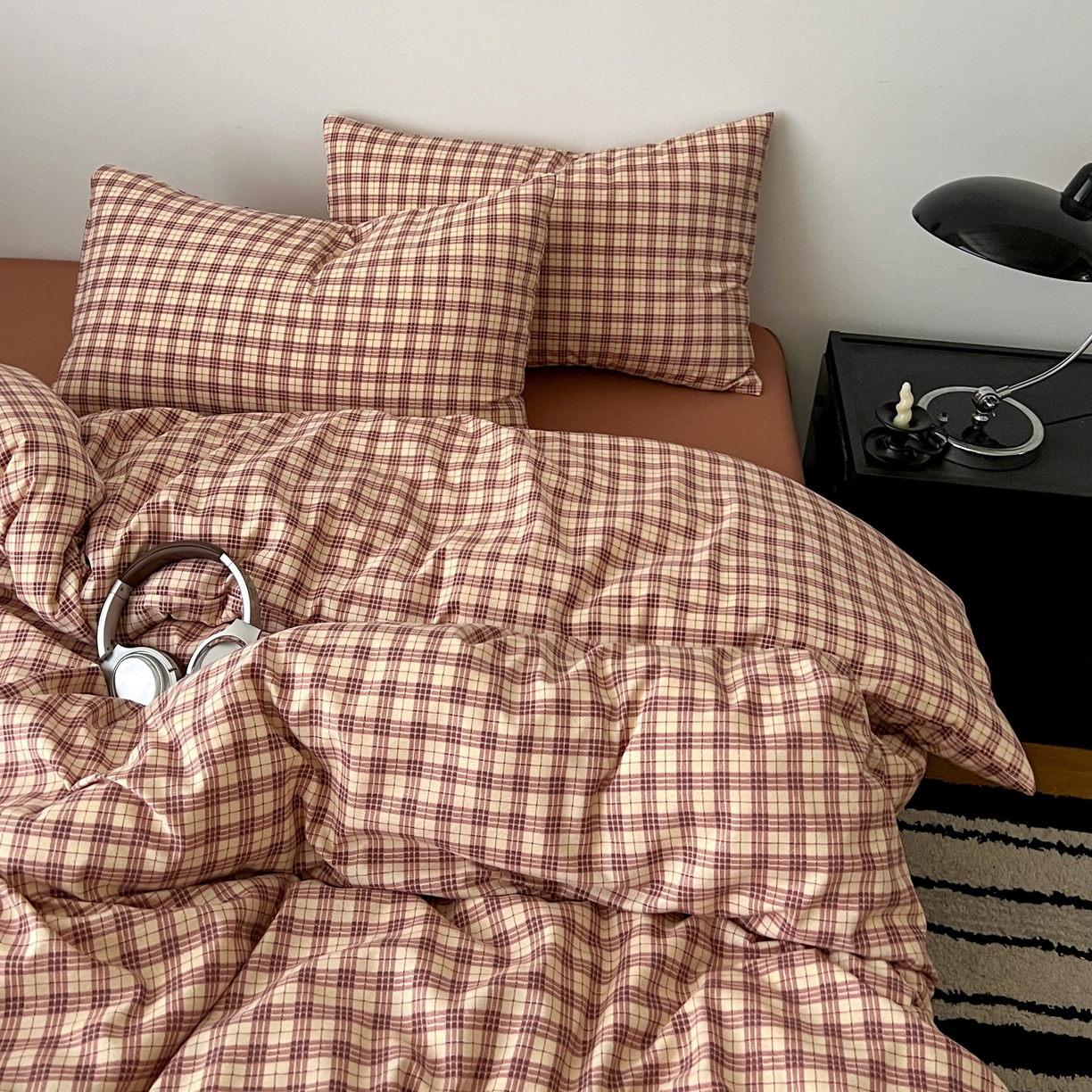 91家纺网 家纺一手货源 找家纺 你好美丽 2026新款130克高克重格调简麻水洗四件套（暗合） 格调红小格