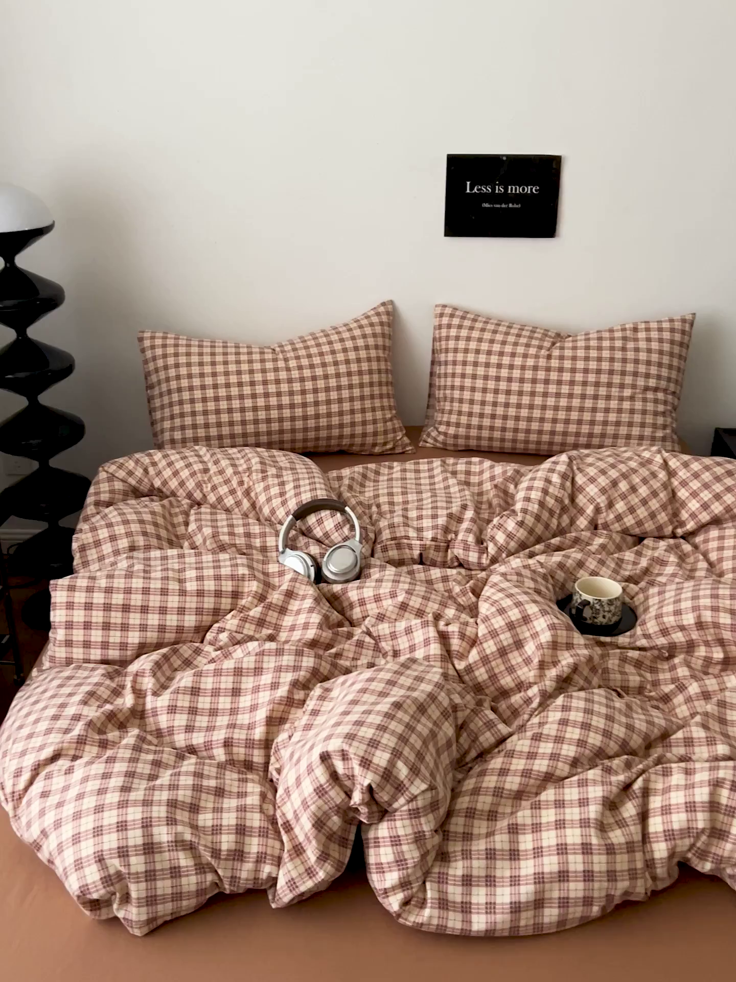 91家纺网 家纺一手货源 找家纺 你好美丽 2026新款130克高克重格调简麻水洗四件套（暗合） 格调红小格