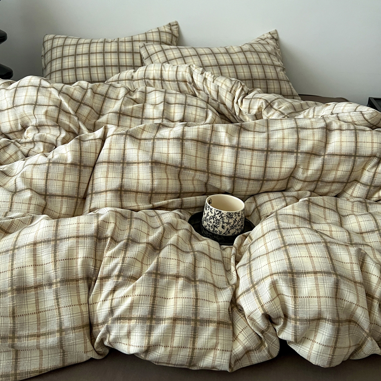 91家纺网 家纺一手货源 找家纺 你好美丽 2026新款130克高克重格调简麻水洗四件套（暗合） 格调咖大格