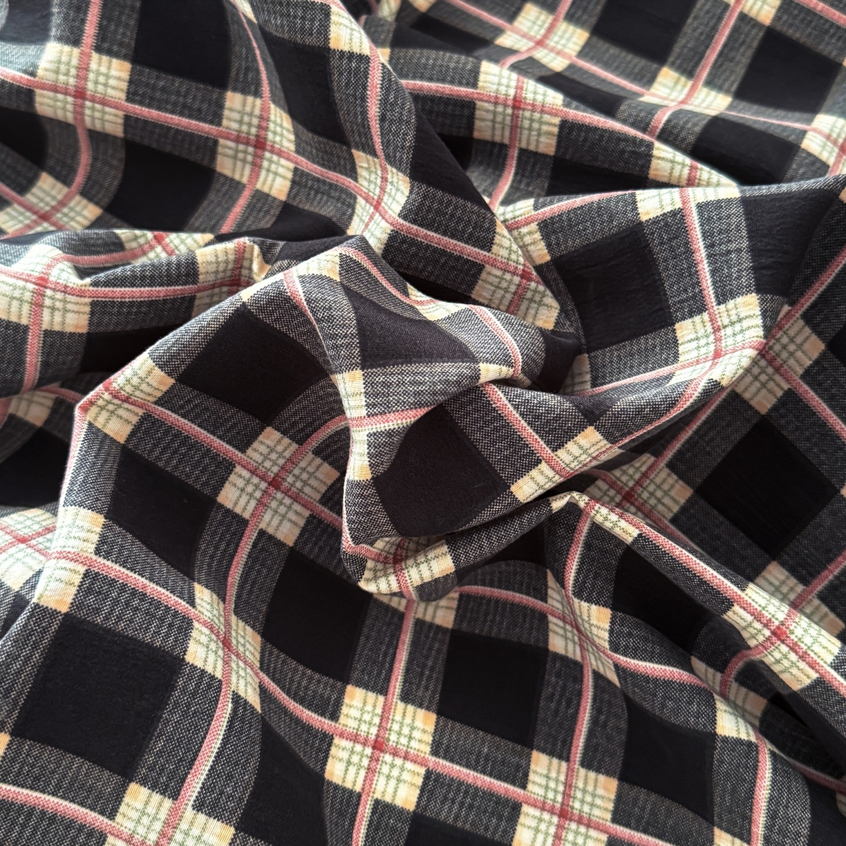 91家纺网 家纺一手货源 找家纺 你好美丽 2026新款韩版刺绣水洗沐格简麻花边系列四件套 沐格黑格