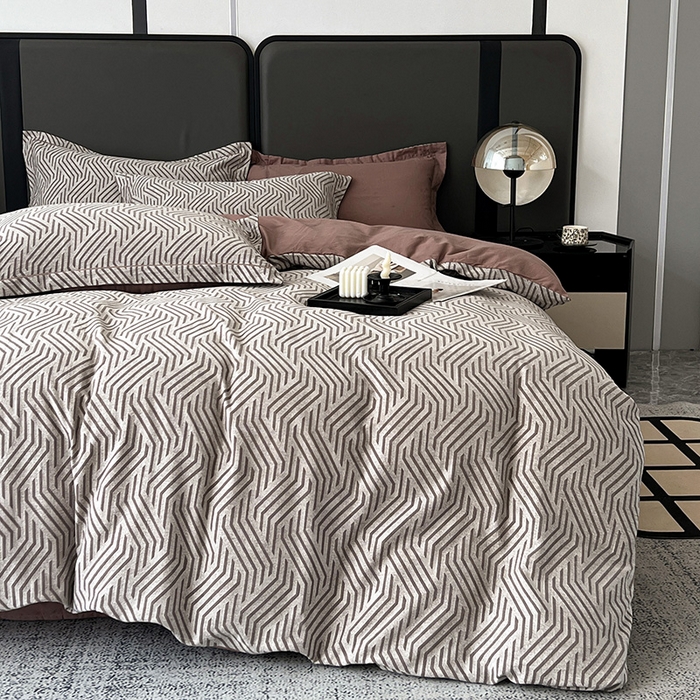 91家纺网 家纺一手货源 找家纺 爱丽丝 2026新款全棉色织提花四件套 简雅几何-豆沙