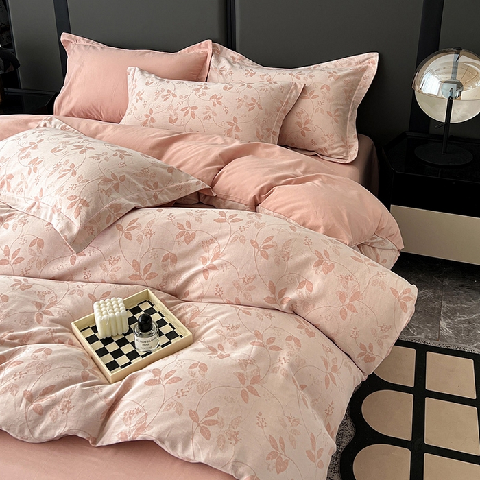 91家纺网 家纺一手货源 找家纺 爱丽丝 2026新款全棉色织提花四件套 枝繁叶茂-粉