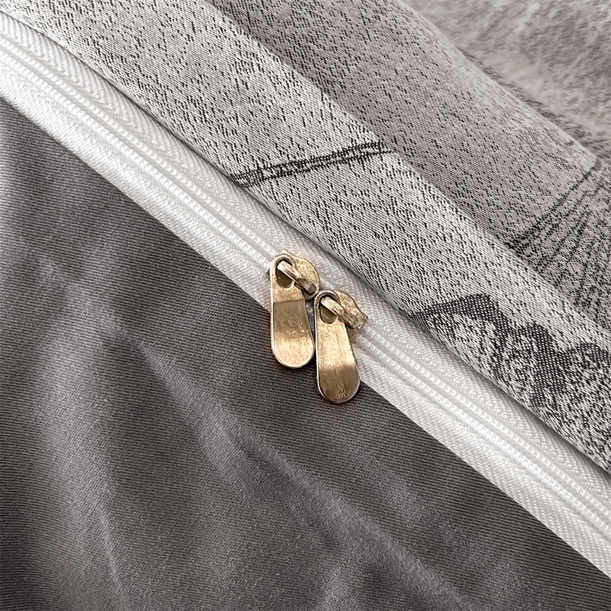 91家纺网 家纺一手货源 找家纺 爱丽丝 2026新款全棉色织提花四件套 银杏叶-灰色