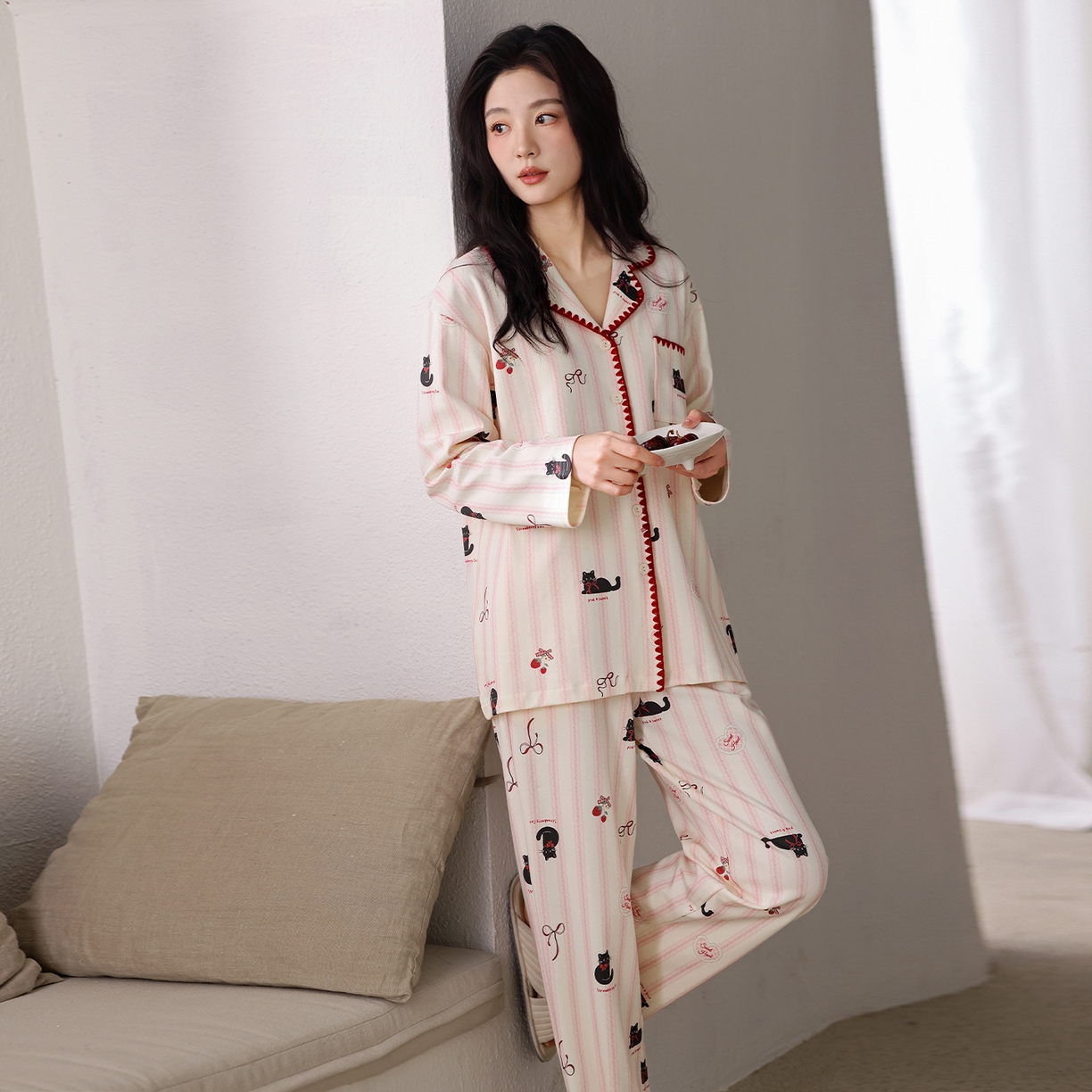 91家纺网 家纺一手货源 找家纺 洛兰沙家居馆 2026新款长袖睡衣女款纯棉春季印花开衫翻领家居服可外穿套装第一批 45141