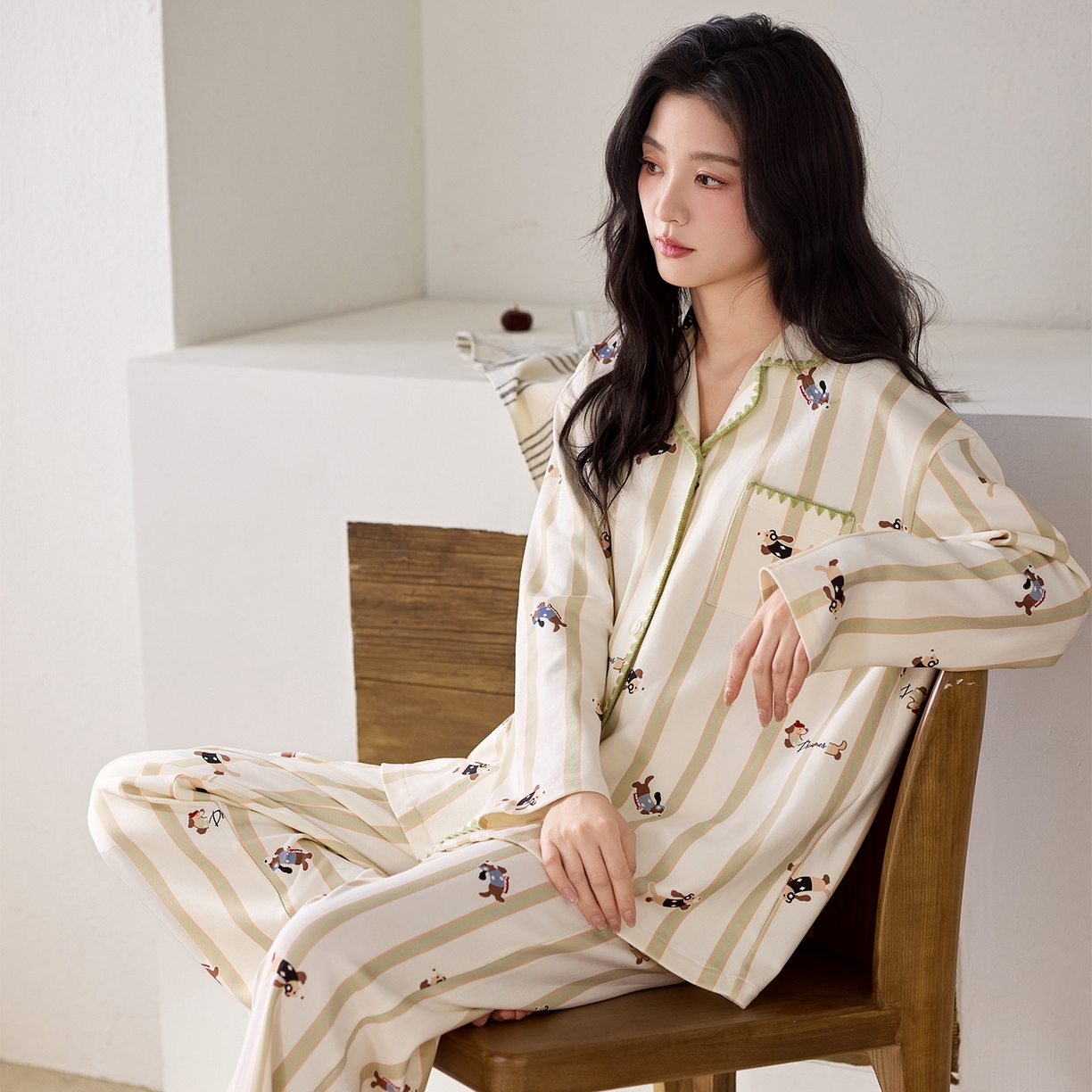 91家纺网 家纺一手货源 找家纺 洛兰沙家居馆 2026新款长袖睡衣女款纯棉春季印花开衫翻领家居服可外穿套装第一批 45143