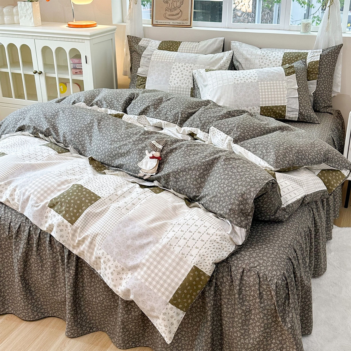 91家纺网 家纺一手货源 找家纺 玉元坊 2026新款全棉纯棉小碎花刺绣花边款四件套田园公主风系列 乡村爱情