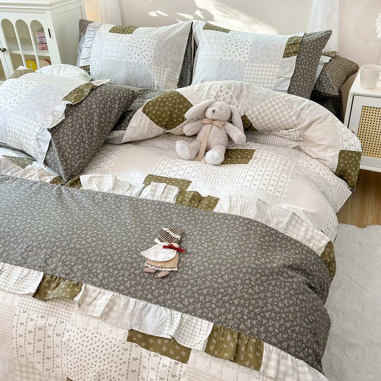 91家纺网 家纺一手货源 找家纺 玉元坊 2026新款全棉纯棉小碎花刺绣花边款四件套田园公主风系列 乡村爱情