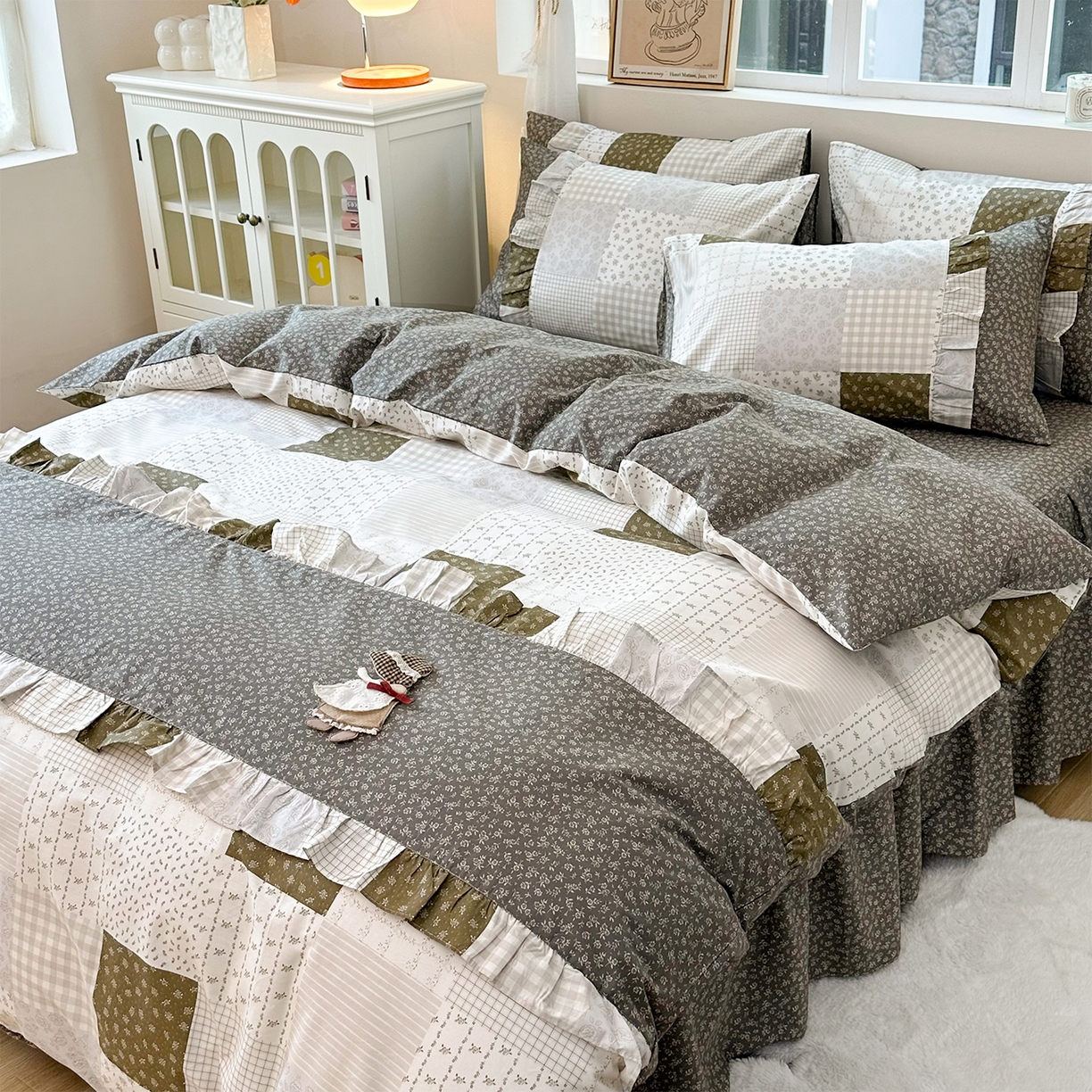 91家纺网 家纺一手货源 找家纺 玉元坊 2026新款全棉纯棉小碎花刺绣花边款四件套田园公主风系列 乡村爱情