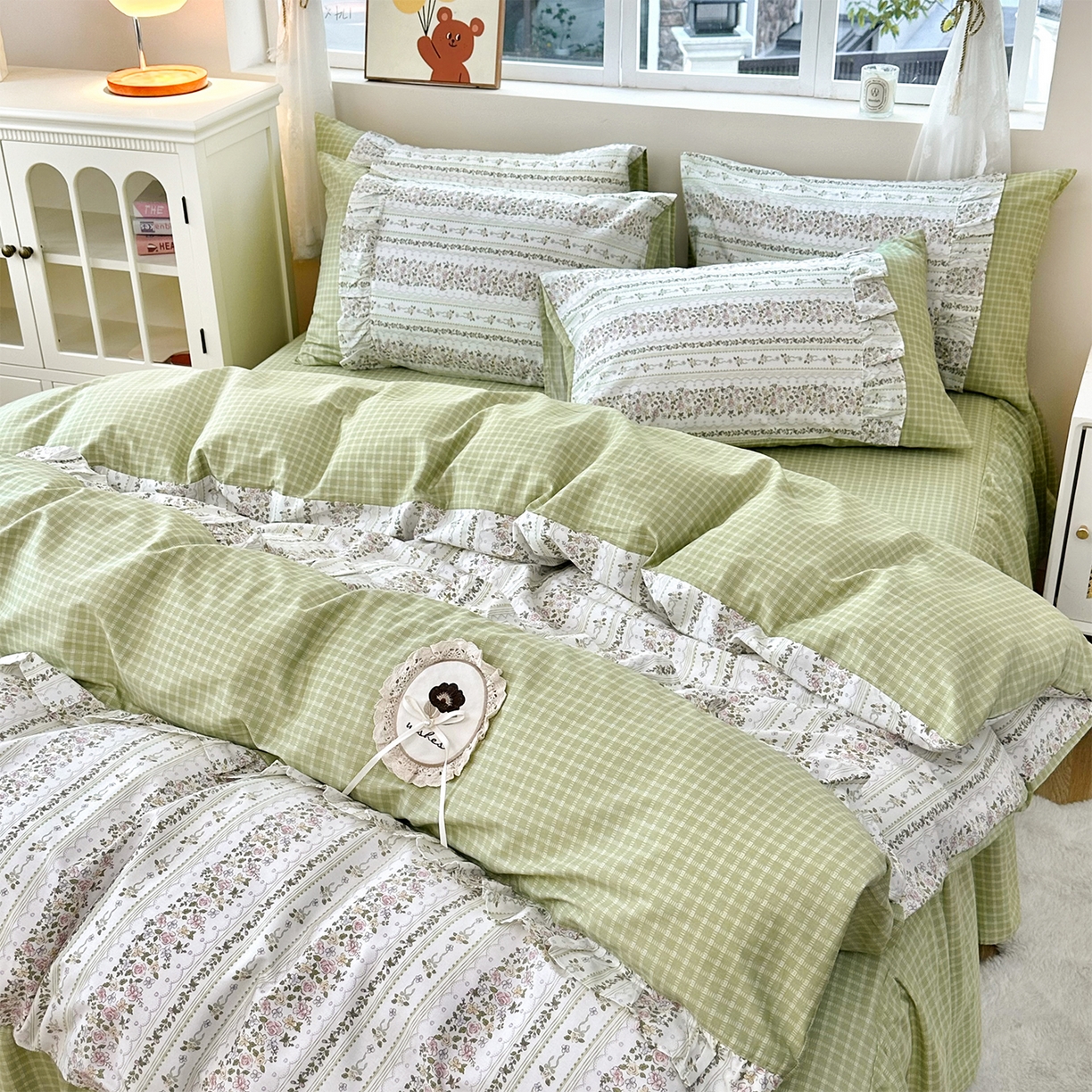 91家纺网 家纺一手货源 找家纺 玉元坊 2026新款全棉纯棉小碎花刺绣花边款四件套田园公主风系列 青鸾绿