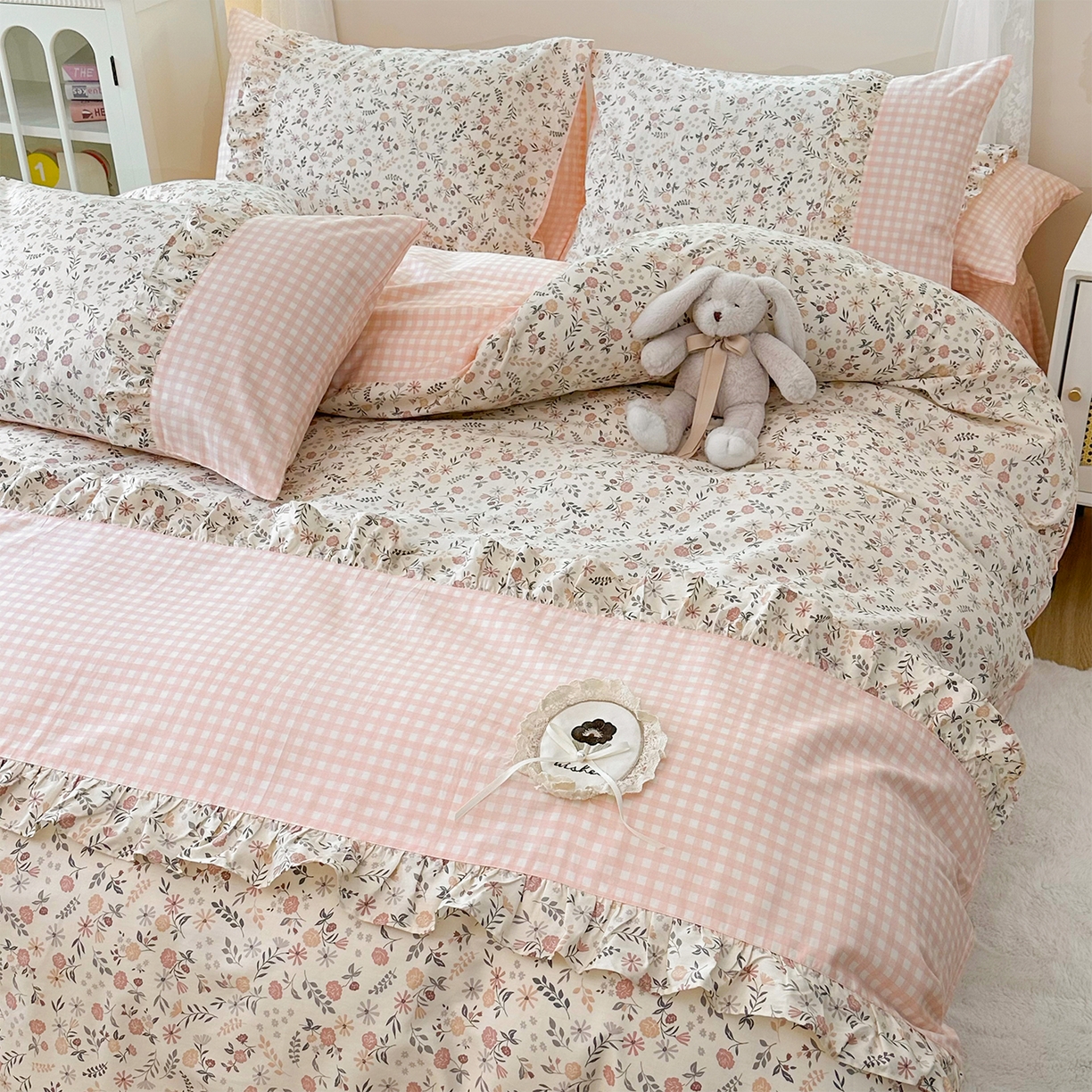 91家纺网 家纺一手货源 找家纺 玉元坊 2026新款全棉纯棉小碎花刺绣花边款四件套田园公主风系列 长安时刻