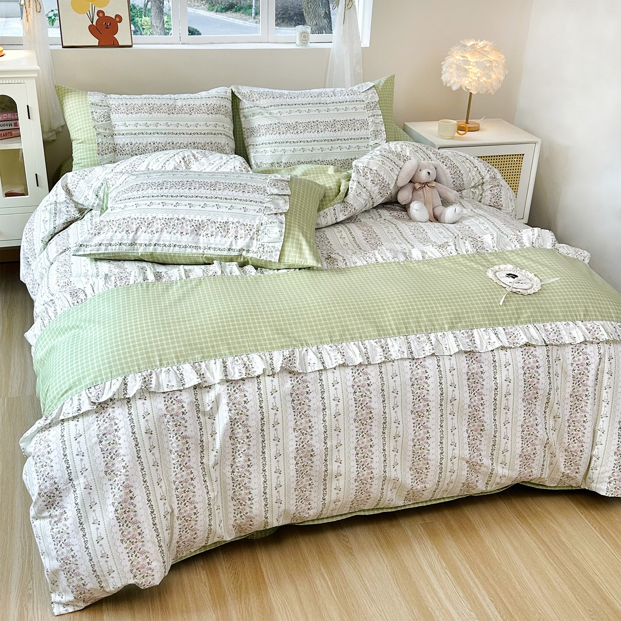 91家纺网 家纺一手货源 找家纺 玉元坊 2026新款全棉纯棉小碎花刺绣花边款四件套田园公主风系列 青鸾绿