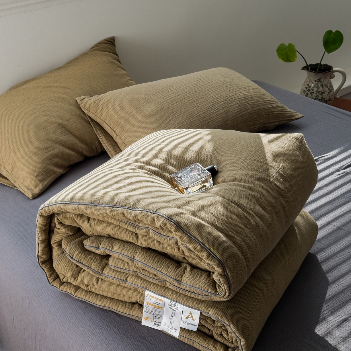 91家纺网 家纺一手货源 找家纺 仰望棉麻双层纱供应链 2025新款弥山AA版全棉色织提花双层纱春秋被冬被被子被芯 弥山-绿