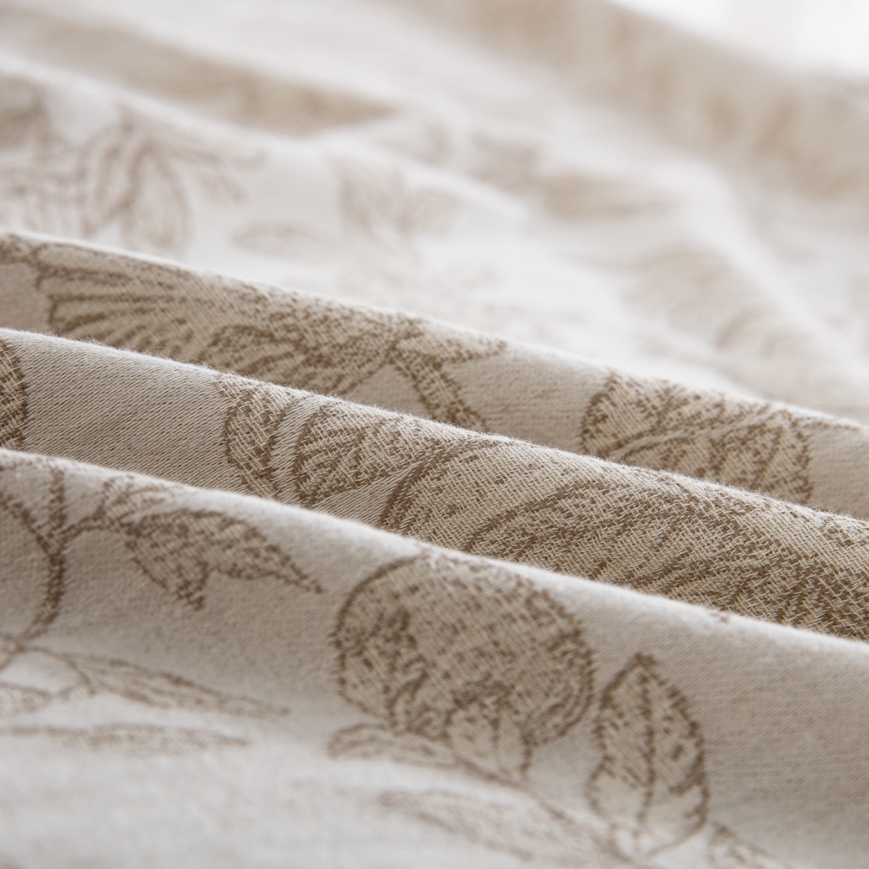 91家纺网 家纺一手货源 找家纺 （总）仰望棉麻双层纱供应链 2026新款棉麻色织大提花织带款四件套-朱榴