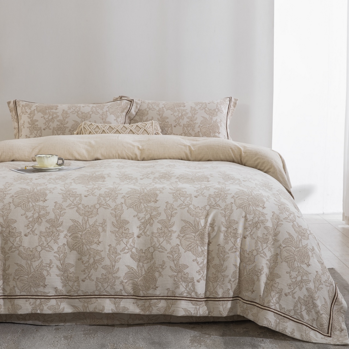 91家纺网 家纺一手货源 找家纺 （总）仰望棉麻双层纱供应链 2026新款棉麻色织大提花织带款四件套-朱榴