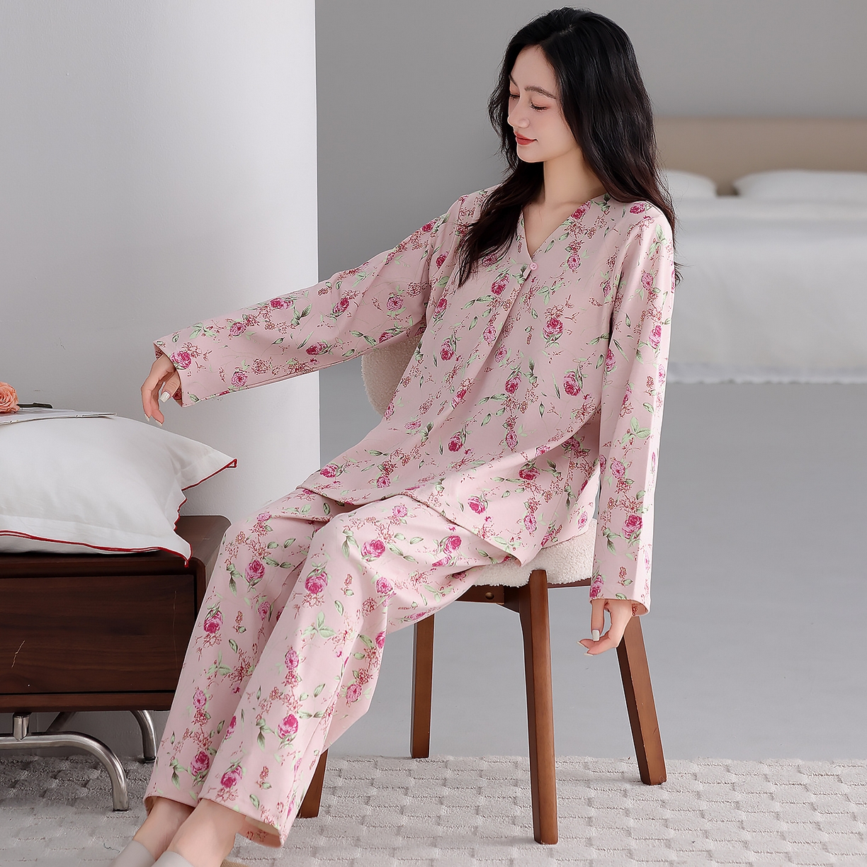 91家纺网 家纺一手货源 找家纺 2026新款拉架棉长袖秋冬带胸垫防凸点可外穿家居服女士宽松睡衣家居服 第11批 5802