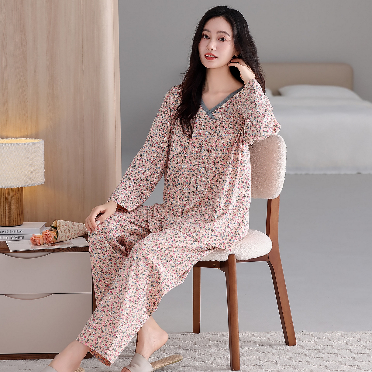 91家纺网 家纺一手货源 找家纺 2026新款拉架棉长袖秋冬带胸垫防凸点可外穿家居服女士宽松睡衣家居服 第11批 5807