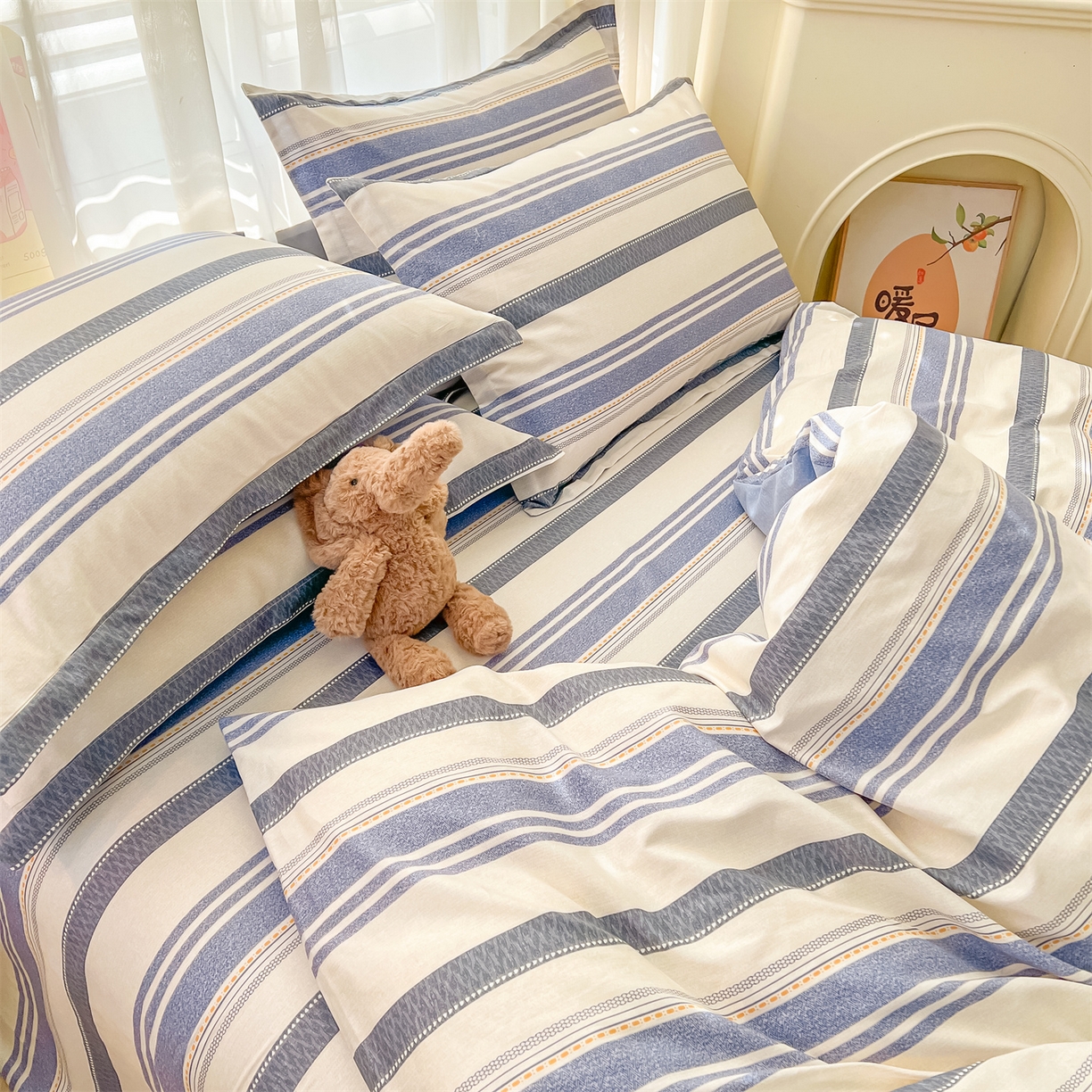 91家纺网 家纺一手货源 找家纺 珂博家纺 2026新款小碎花纯棉12868四件套全棉学生三件套场景二 潮流前线