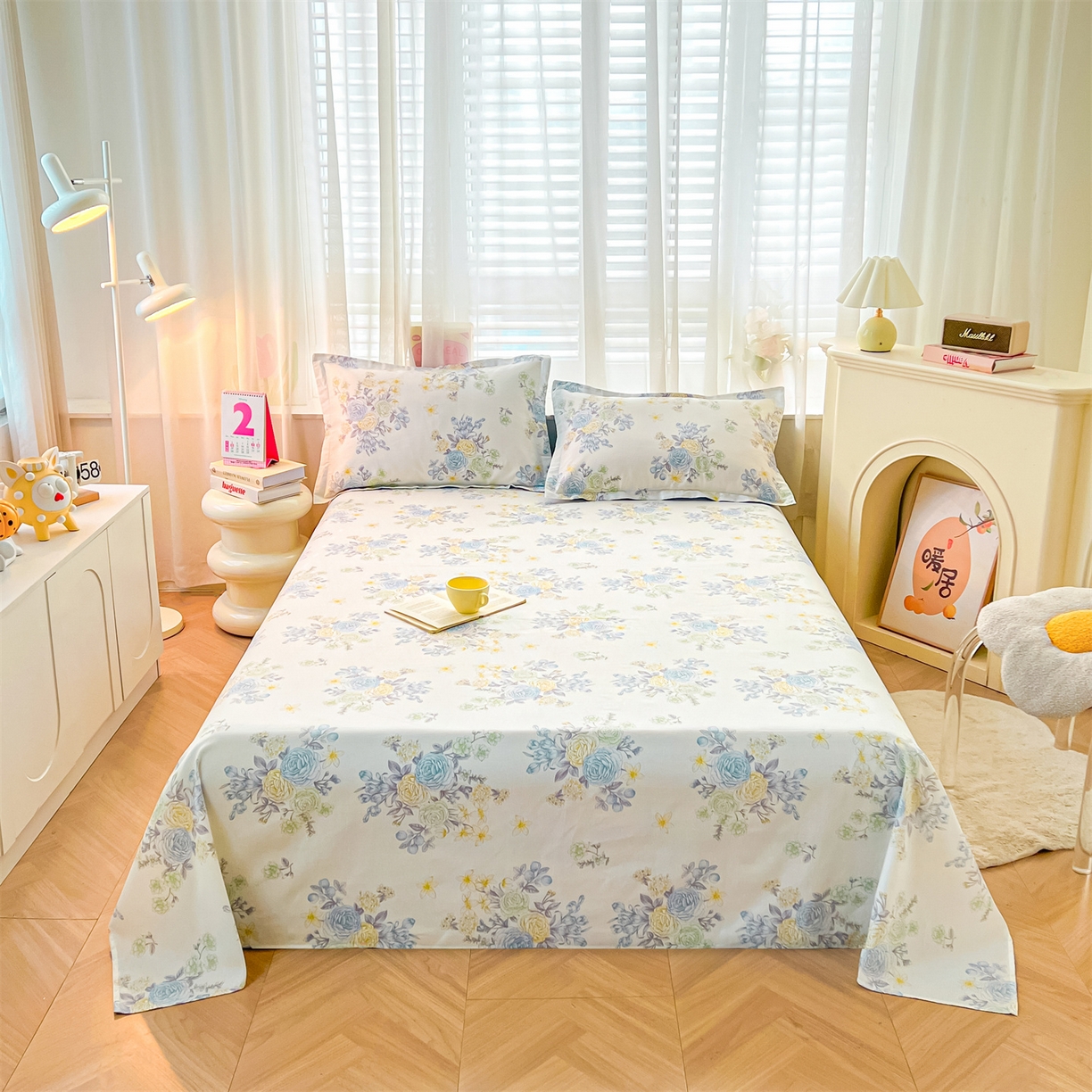 91家纺网 家纺一手货源 找家纺 珂博家纺 2026新款小碎花纯棉12868四件套全棉学生三件套场景二 晨曦花露