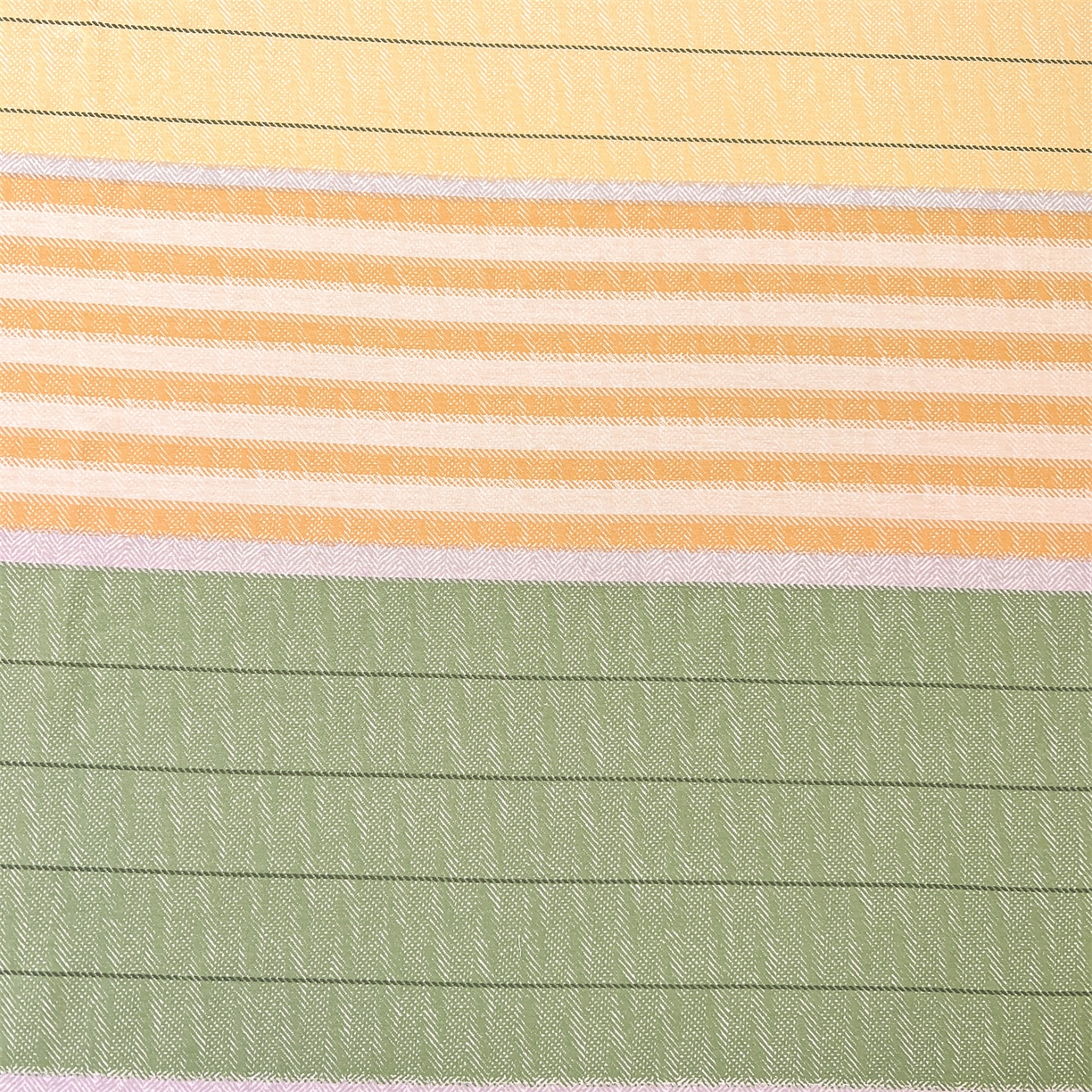 91家纺网 家纺一手货源 找家纺 珂博家纺 2026新款小碎花纯棉12868四件套全棉学生三件套场景二 青春律动