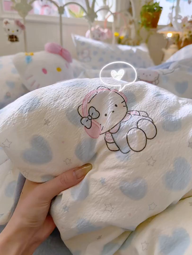 91家纺网 家纺一手货源 找家纺 港岛妹妹 2026新款云感双层纱系列四件套 爱心凯蒂