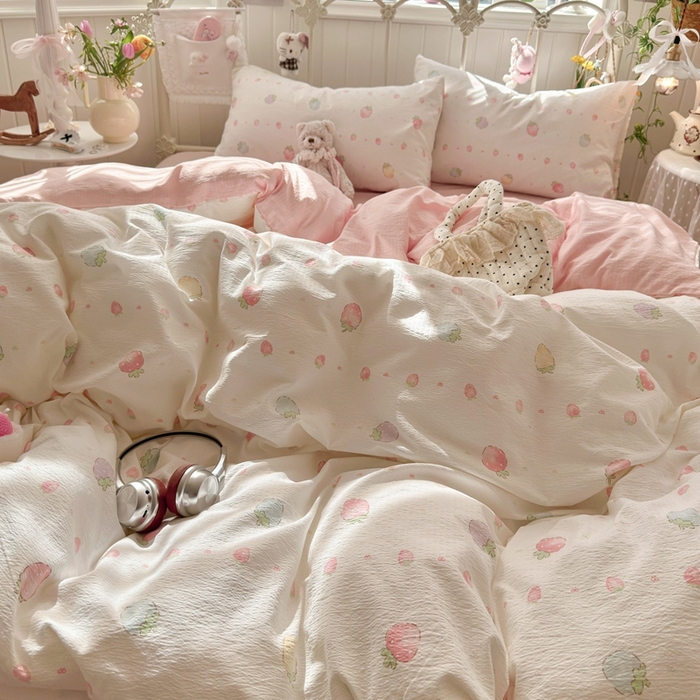 91家纺网 家纺一手货源 找家纺 港岛妹妹 2026新款云感双层纱系列四件套 草莓果园