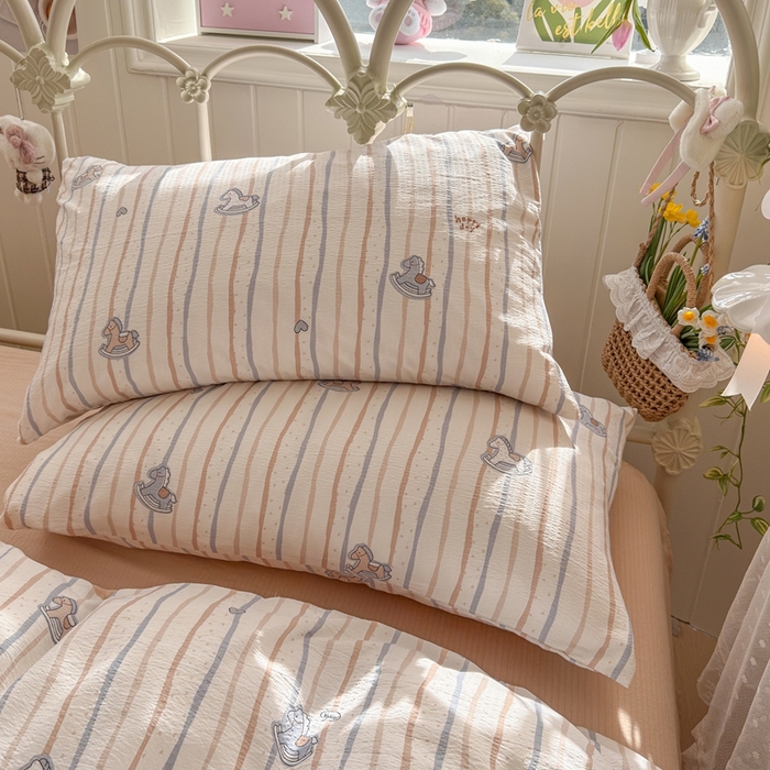 91家纺网 家纺一手货源 找家纺 港岛妹妹 2026新款云感双层纱系列四件套 小木马