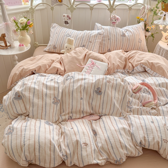 91家纺网 家纺一手货源 找家纺 港岛妹妹 2026新款云感双层纱系列四件套 小木马