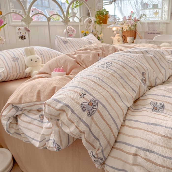 91家纺网 家纺一手货源 找家纺 港岛妹妹 2026新款云感双层纱系列四件套 小木马