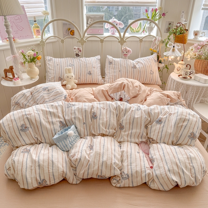 91家纺网 家纺一手货源 找家纺 港岛妹妹 2026新款云感双层纱系列四件套 小木马