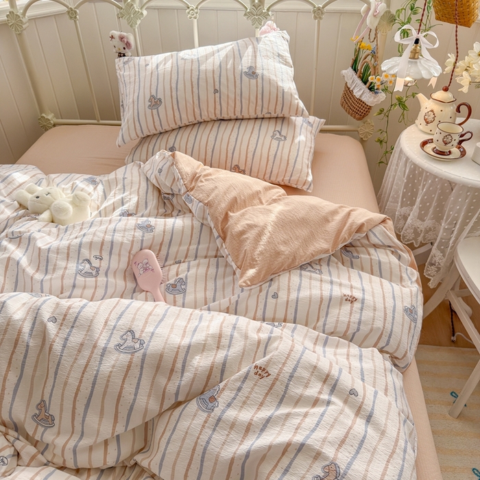 91家纺网 家纺一手货源 找家纺 港岛妹妹 2026新款云感双层纱系列四件套 小木马