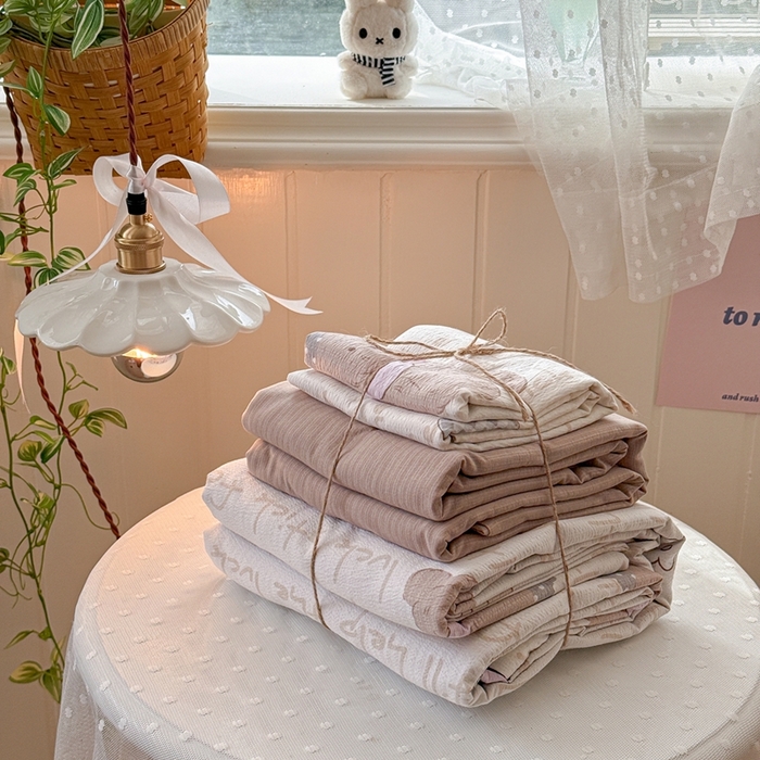 91家纺网 家纺一手货源 找家纺 港岛妹妹 2026新款云感双层纱系列四件套 小熊贝贝