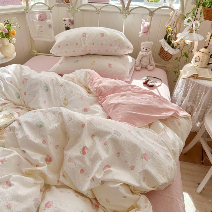 91家纺网 家纺一手货源 找家纺 海岛哥哥 2026新款云感双层纱系列四件套 草莓果园