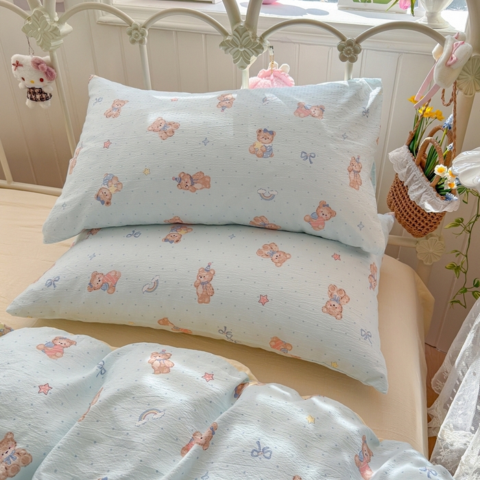 91家纺网 家纺一手货源 找家纺 海岛哥哥 2026新款云感双层纱系列四件套 蓝仔小熊-蓝