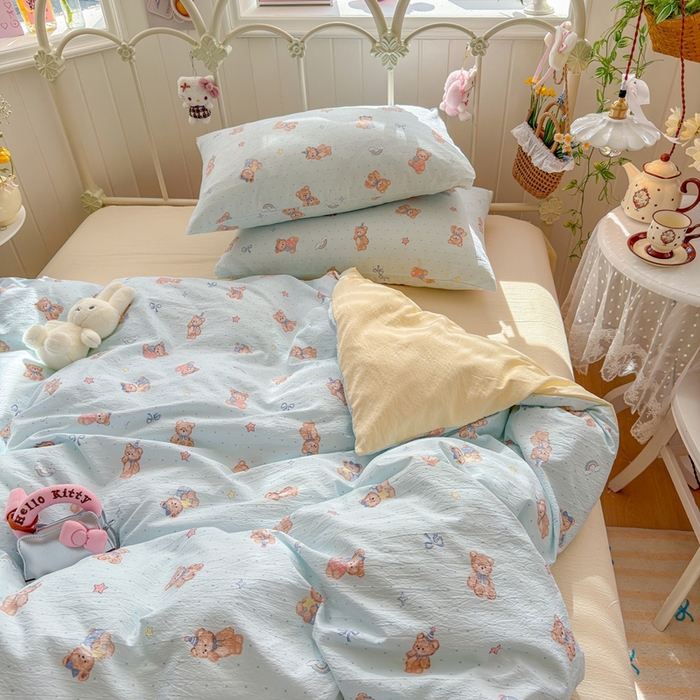 91家纺网 家纺一手货源 找家纺 海岛哥哥 2026新款云感双层纱系列四件套 蓝仔小熊-蓝