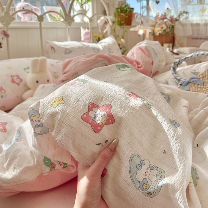 91家纺网 家纺一手货源 找家纺 海岛哥哥 2026新款云感双层纱系列四件套 条纹萌宠