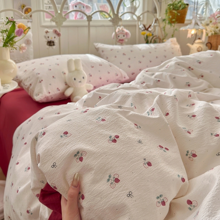 91家纺网 家纺一手货源 找家纺 海岛哥哥 2026新款云感双层纱系列四件套 小草莓