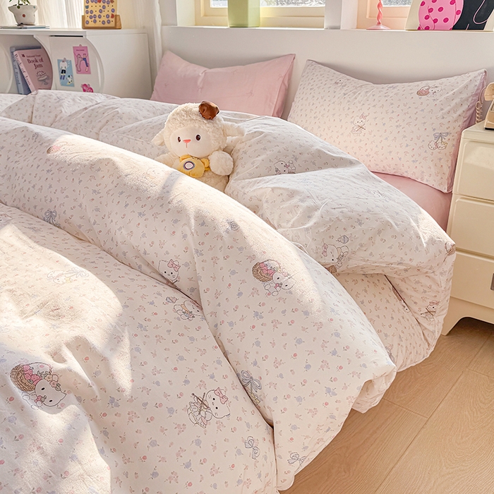 91家纺网 家纺一手货源 找家纺 缦彩 2026新款13372全棉印花四件套 提琴猫