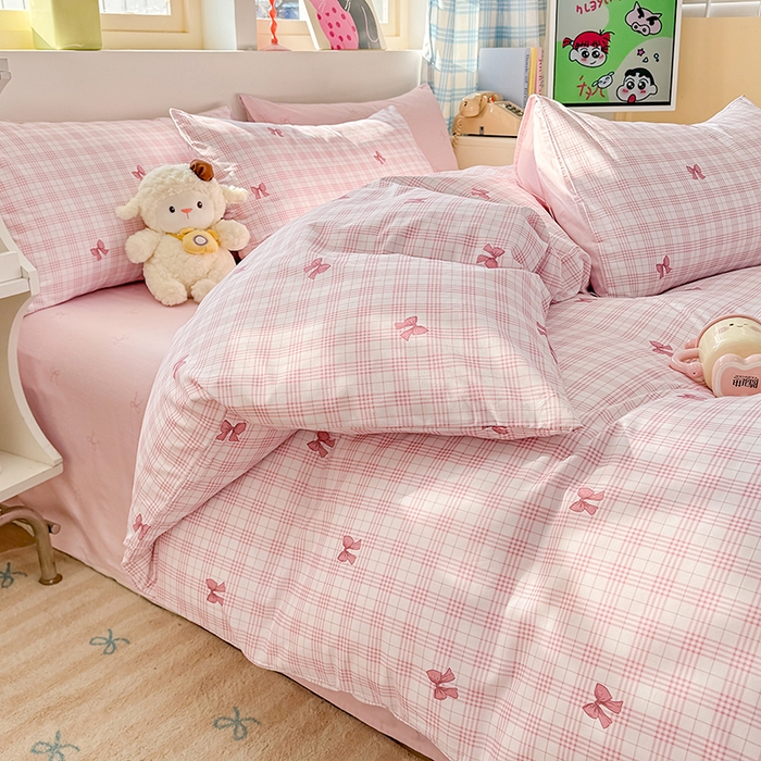 91家纺网 家纺一手货源 找家纺 缦彩 2026新款13372全棉印花四件套 格纹蝴蝶