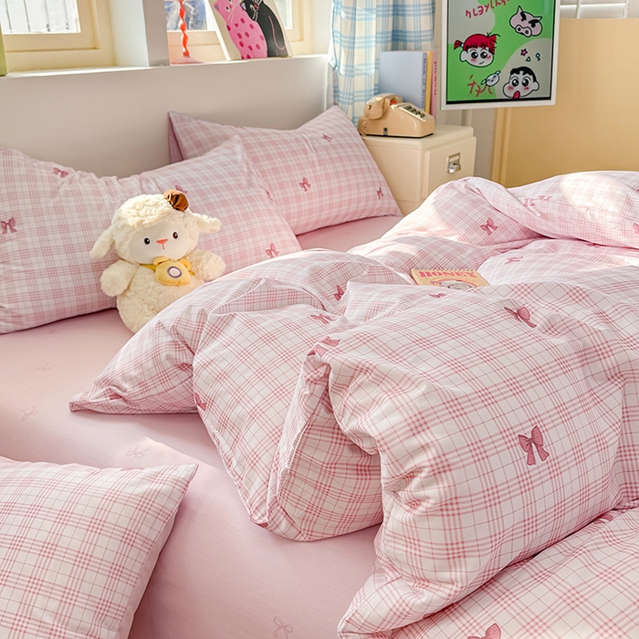 91家纺网 家纺一手货源 找家纺 缦彩 2026新款13372全棉印花四件套 格纹蝴蝶