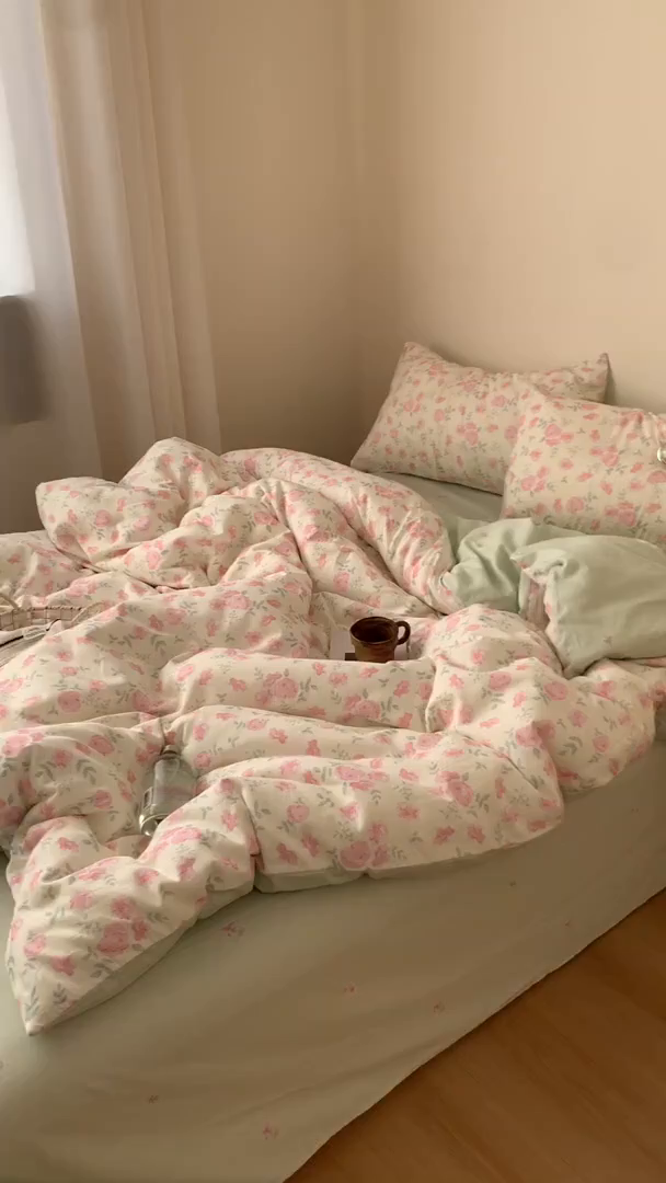 91家纺网 家纺一手货源 找家纺 桃喜 2026春夏新品全棉碎花三件套四件套-场景一 早春花园（全棉）