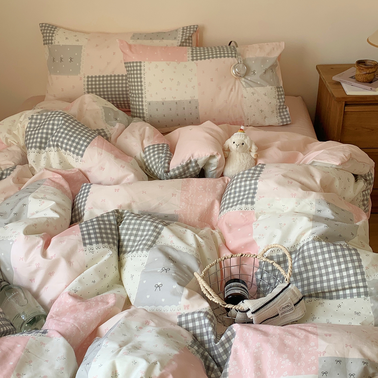 91家纺网 家纺一手货源 找家纺 （总）桃喜 2026春夏新品全棉碎花三件套四件套-场景一