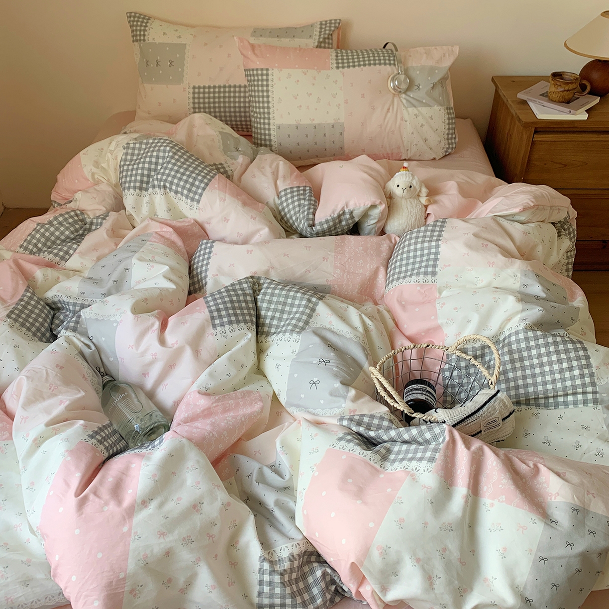 91家纺网 家纺一手货源 找家纺 （总）桃喜 2026春夏新品全棉碎花三件套四件套-场景一