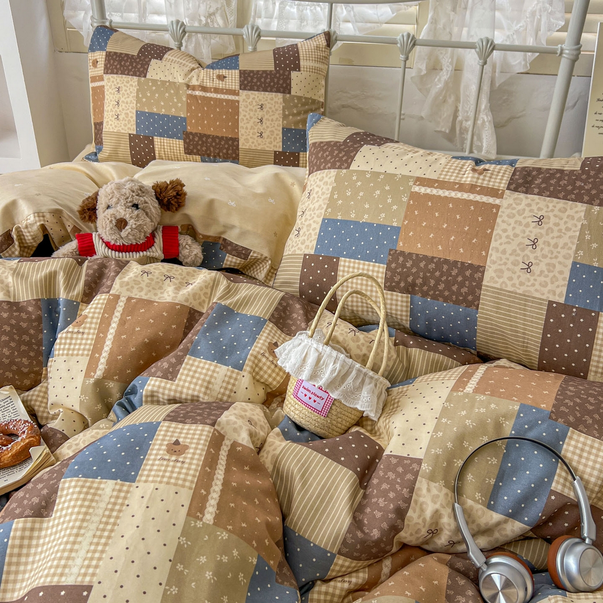 91家纺网 家纺一手货源 找家纺 桃喜 2026春夏新品全棉碎花三件套四件套-场景二 复古拼布碎花（全棉）