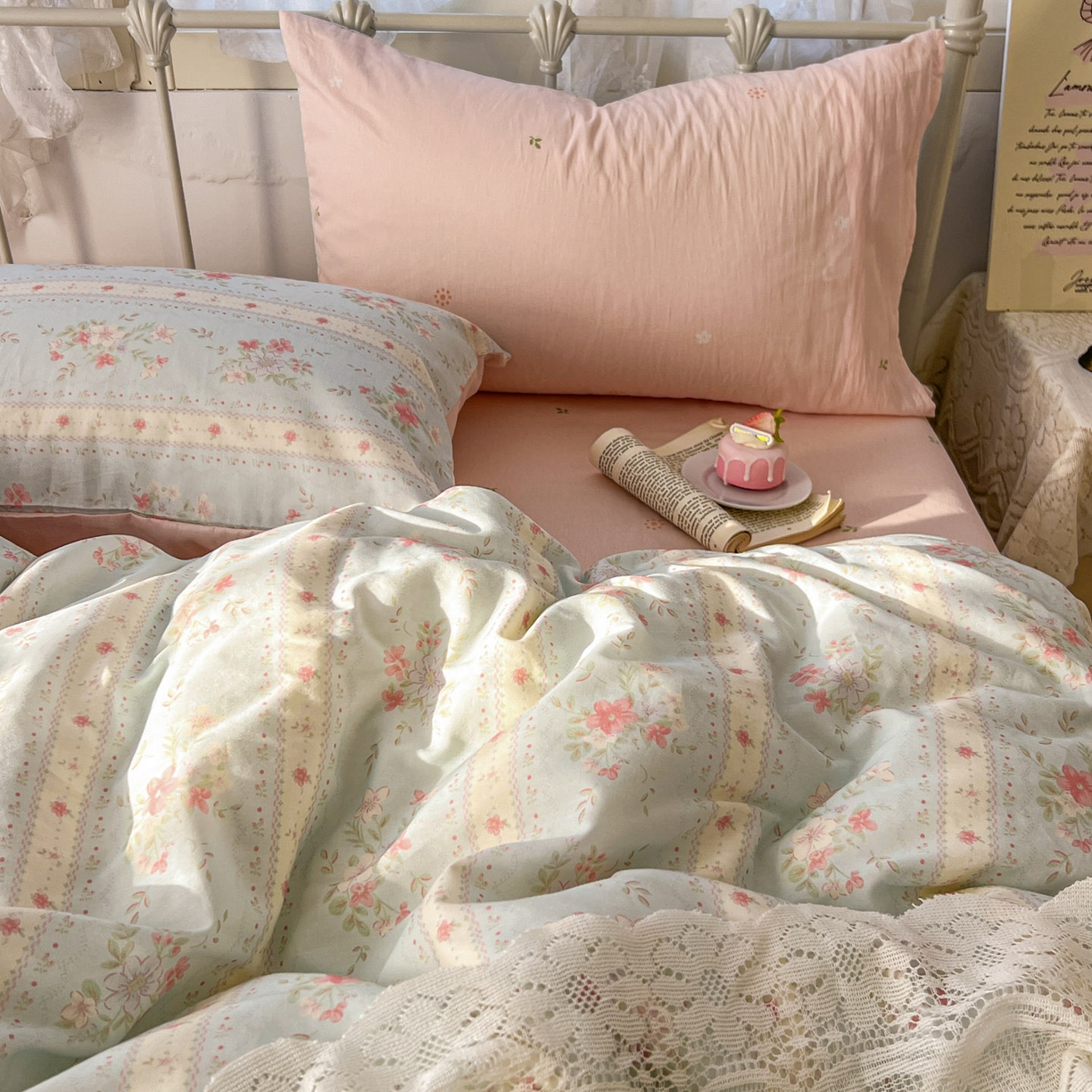 91家纺网 家纺一手货源 找家纺 桃喜 2026春夏新品全棉碎花三件套四件套-场景二 馥郁蓝（全棉）